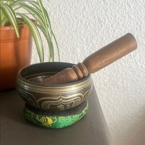 Decorative Brass Singing Bowl with Wooden Mallet - Green Cushion